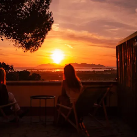 The Place World - Yoga, Wind & Water B&B 마르살라