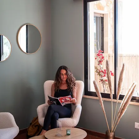 The Place World - Yoga, Wind & Water B&B