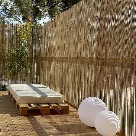 The Place World - Yoga, Wind & Water B&B *
